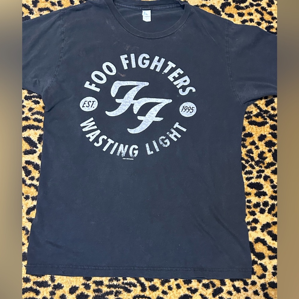 Foo Fighters T Shirt Dave Grohl 2011 Tour Wasting Light Concert T- Shirt - Picture 6 of 16
